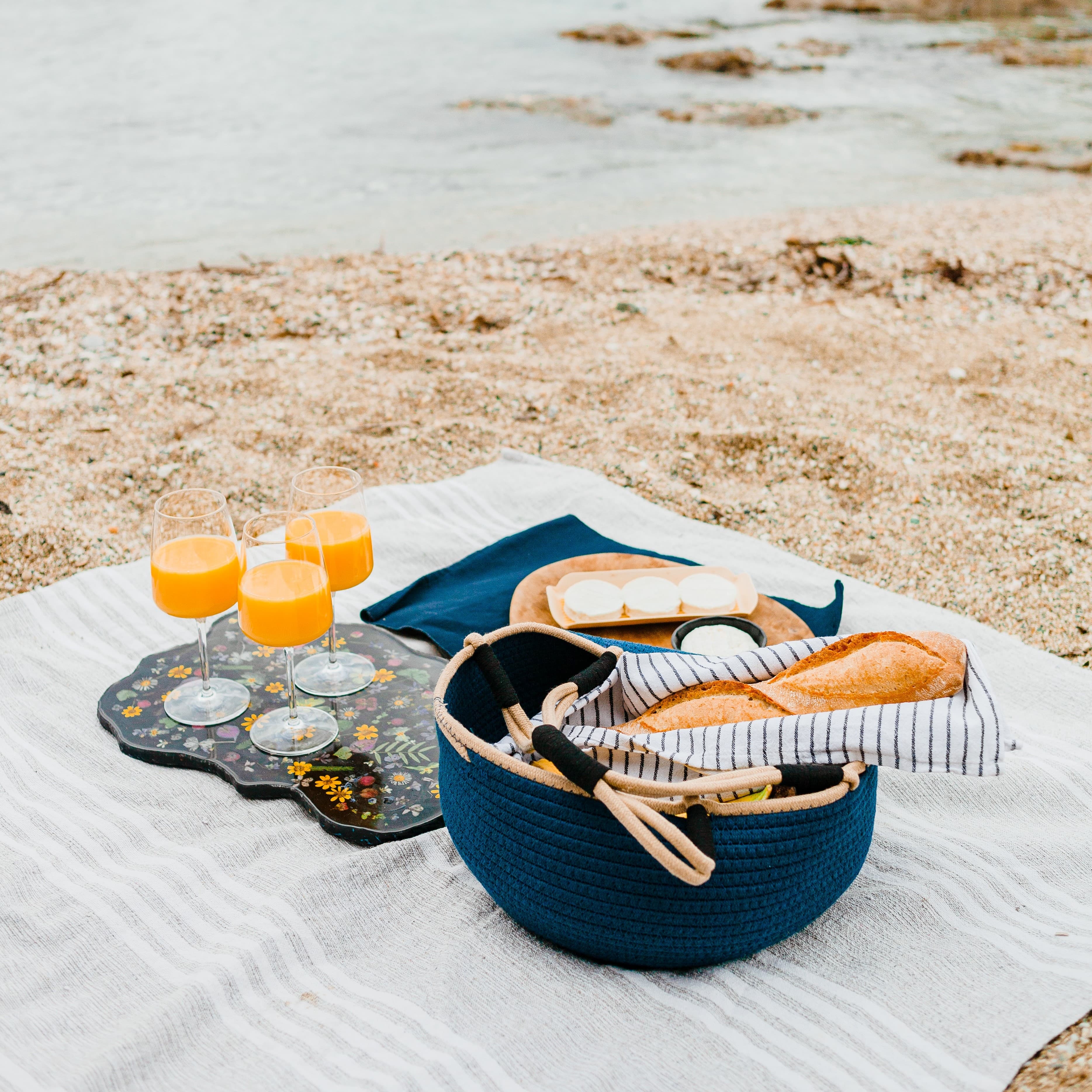 picnic-on-beach